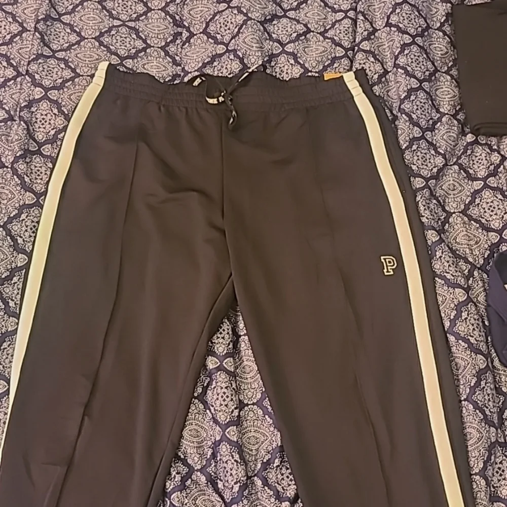 Victoria secret pink Track pants. - Picture 1 of 4